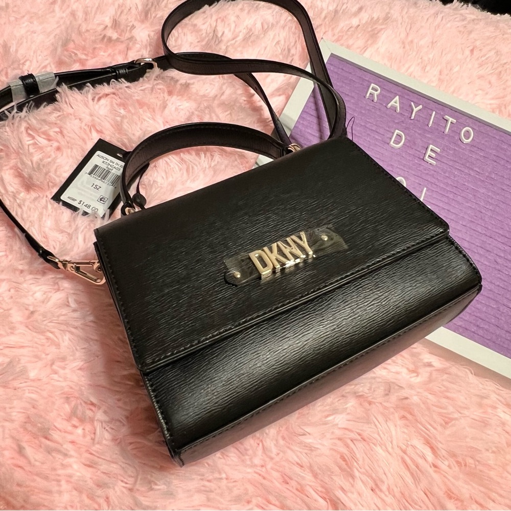 NWT DKNY Black small crossbody bag 💼 hard